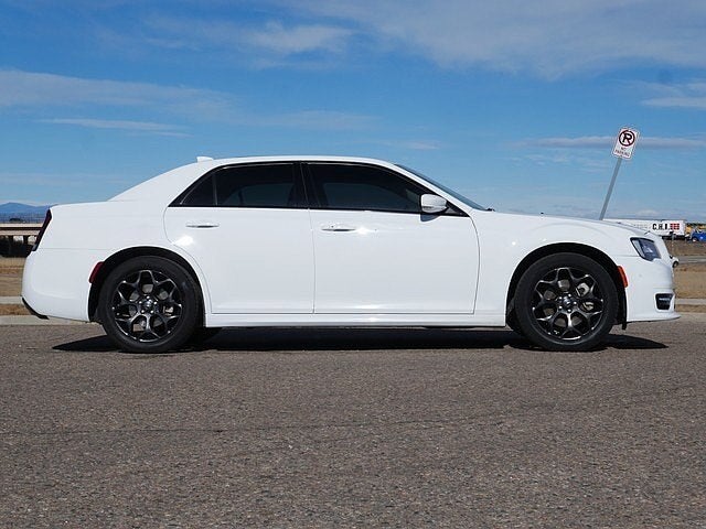 2022 Chrysler 300 Touring AWD