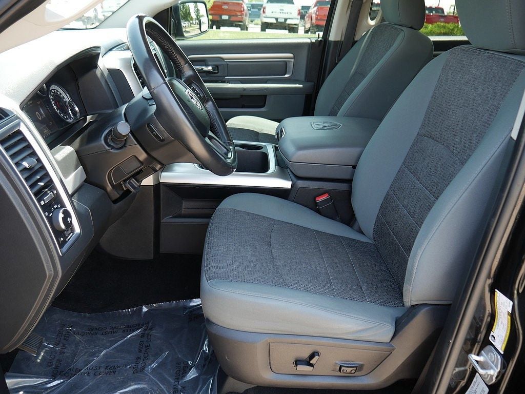 2016 RAM 1500 Big Horn CREW 5.7