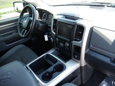 2016 RAM 1500 Big Horn CREW 5.7