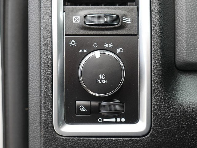 2017 RAM 1500 Big Horn CREW 5.7