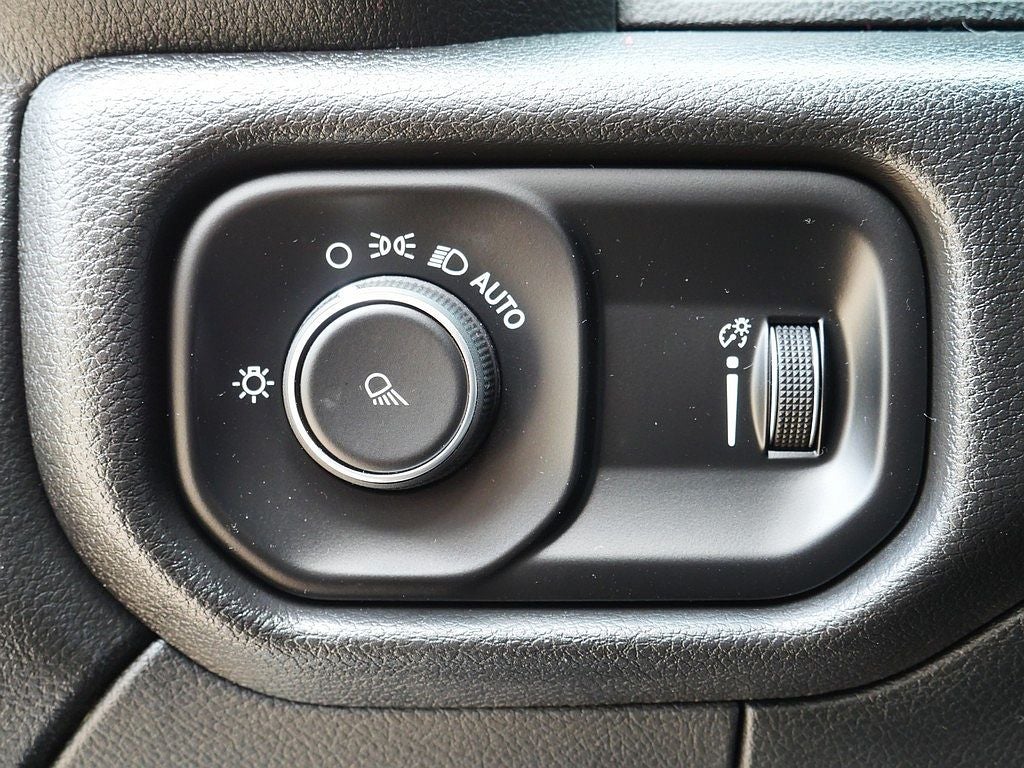 2021 RAM 2500 Tradesman CREW 6.4