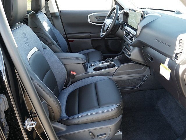 2025 Ford Bronco Sport Outer Banks 4WD