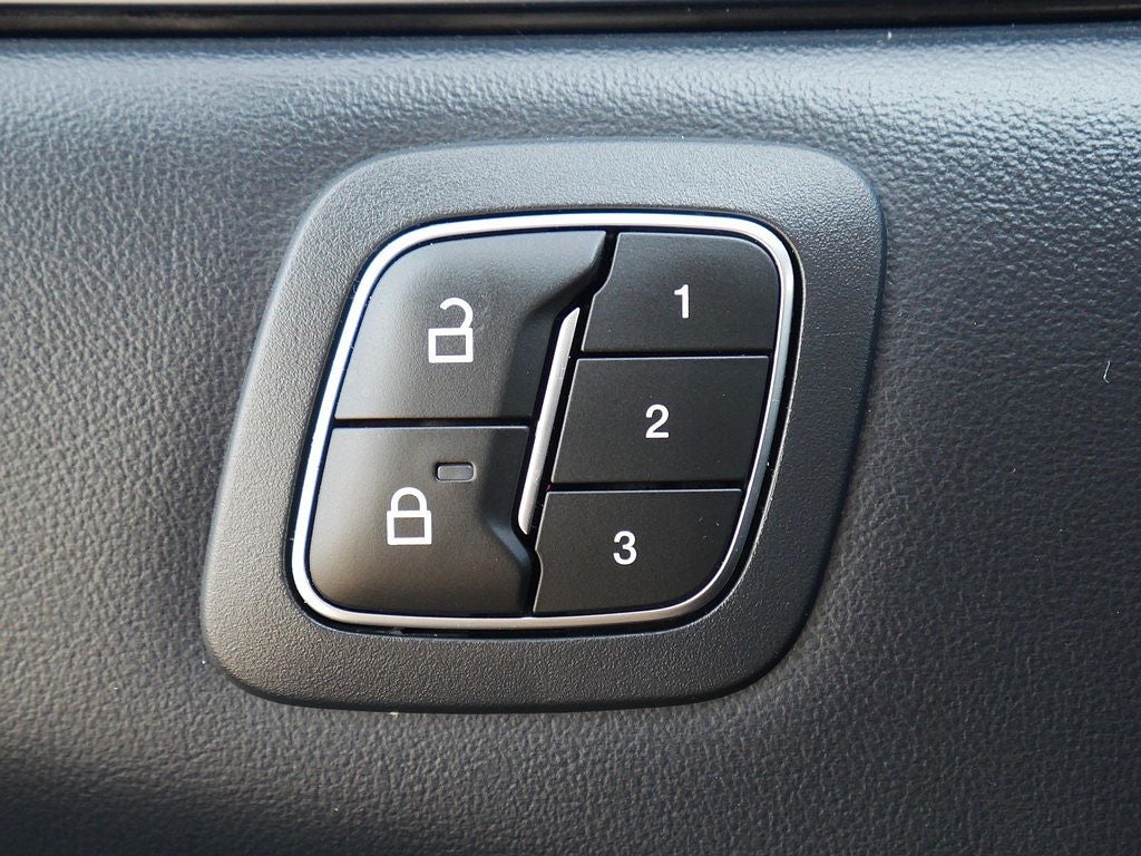 2022 Ford Mustang Mach-E Select AWD