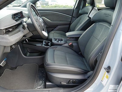 2025 Ford Mustang Mach-E GT EAWD