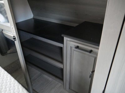 2022 Keystone Montana LEGACY 3231CK 38ft 5th wheel