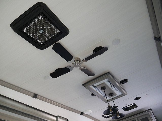 2022 Keystone Montana LEGACY 3231CK 38ft 5th wheel