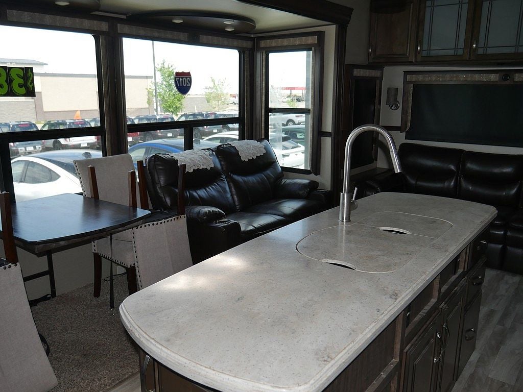 2017 GRAND DESIGN SOLITUDE 310GK