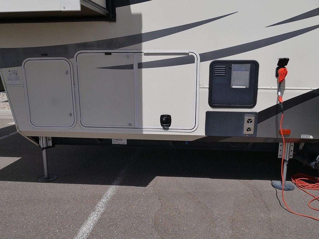 2017 GRAND DESIGN SOLITUDE 310GK