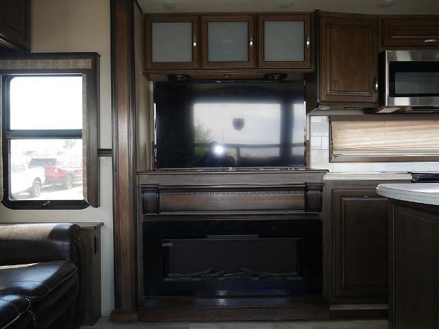 2017 GRAND DESIGN SOLITUDE 310GK