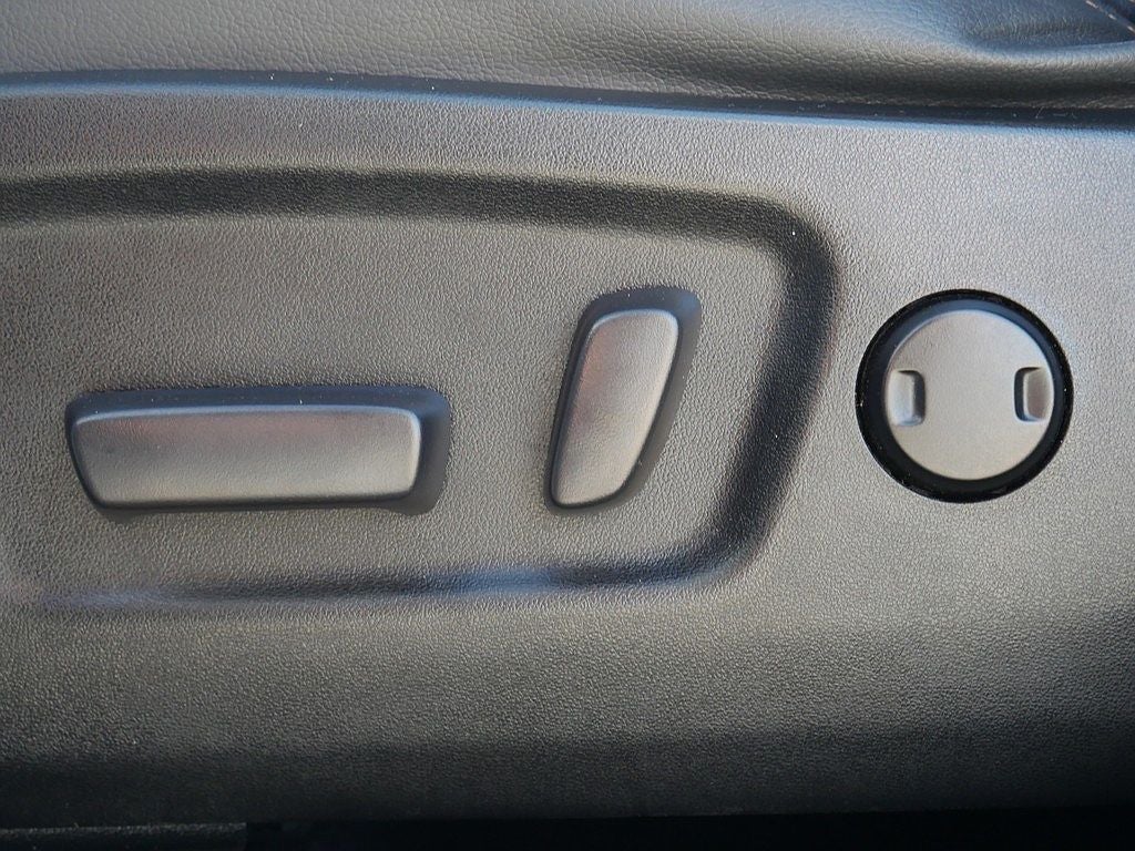 2016 Toyota Highlander LE Plus V6