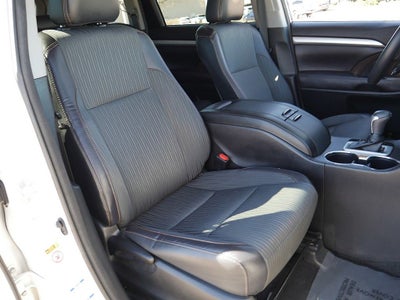 2016 Toyota Highlander LE Plus V6