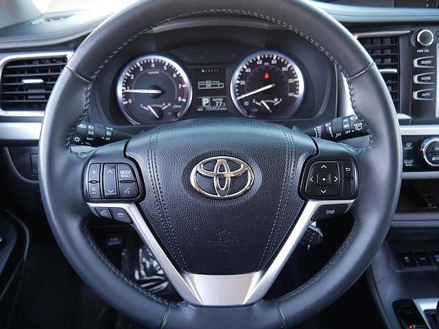 2016 Toyota Highlander LE Plus V6