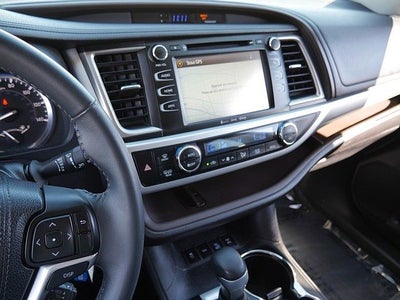 2016 Toyota Highlander LE Plus V6