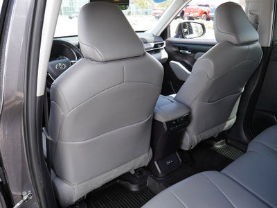 2022 Toyota Highlander XLE AWD