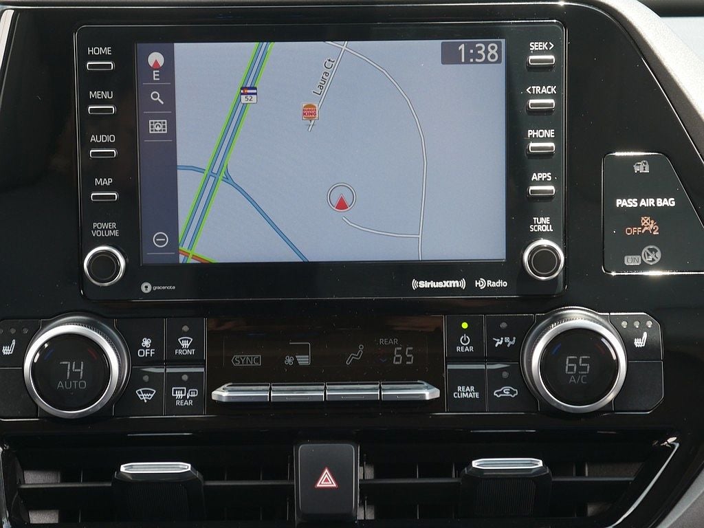 2022 Toyota Highlander XLE AWD