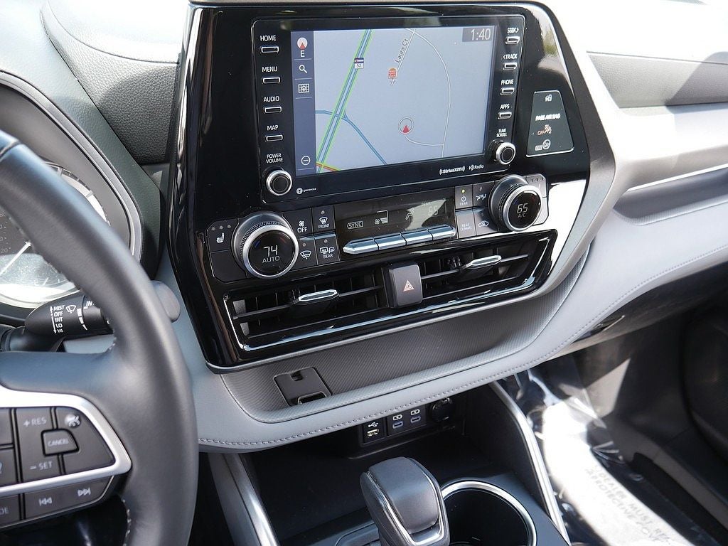 2022 Toyota Highlander XLE AWD