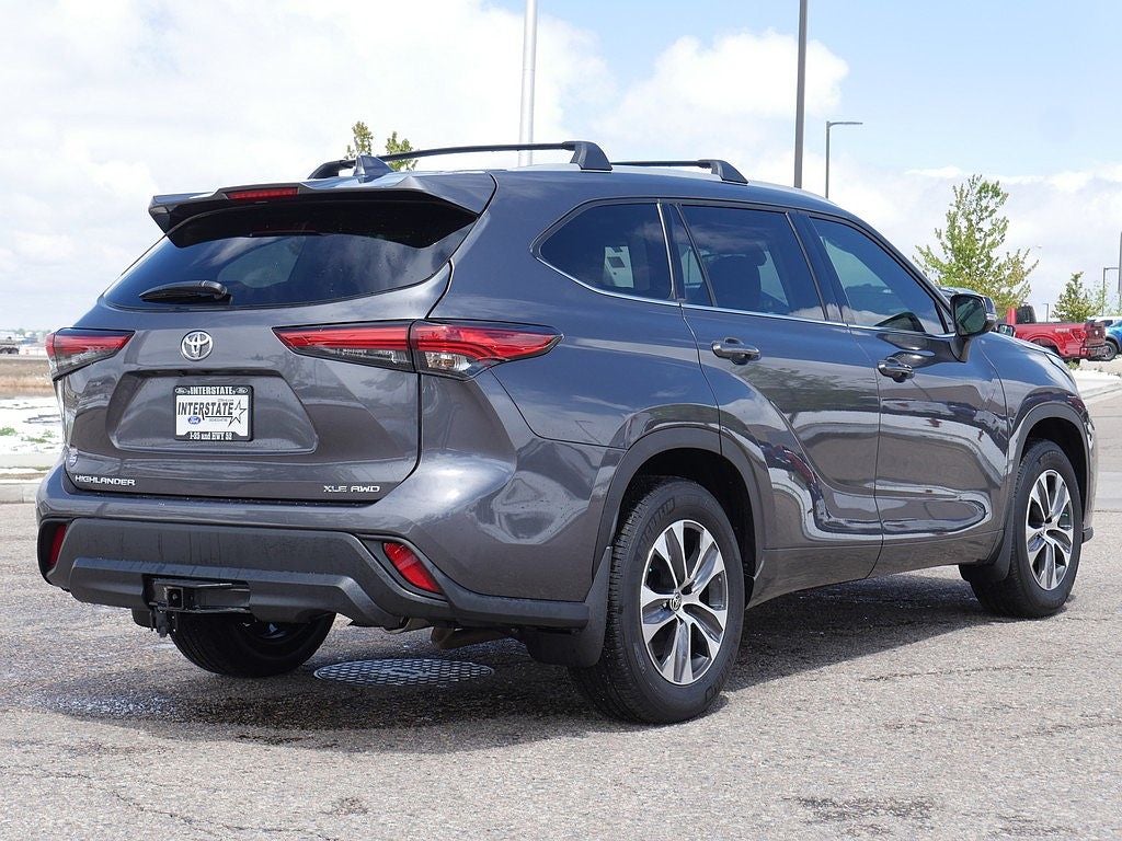 2022 Toyota Highlander XLE AWD