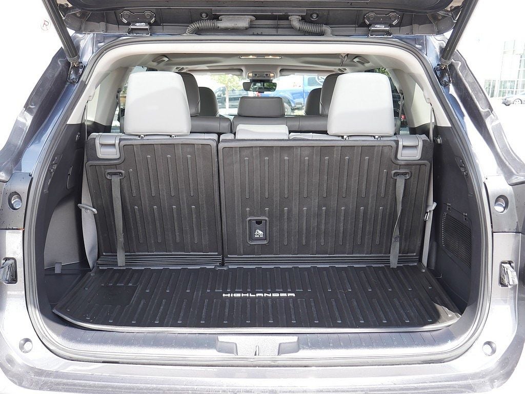 2022 Toyota Highlander XLE AWD