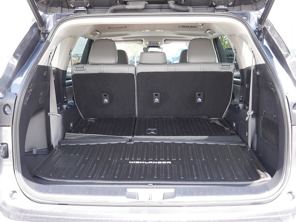 2022 Toyota Highlander XLE AWD