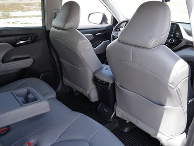 2022 Toyota Highlander XLE AWD