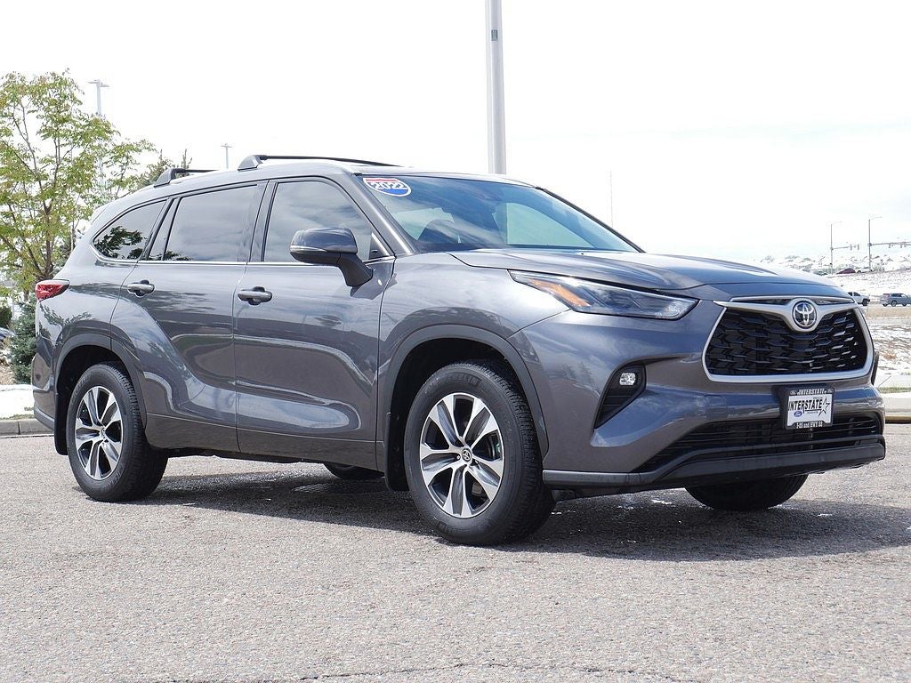2022 Toyota Highlander XLE AWD