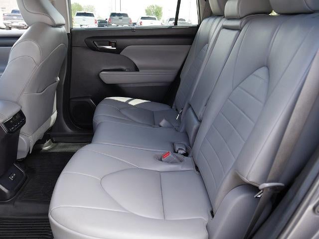 2022 Toyota Highlander XLE AWD
