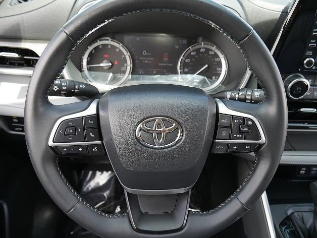 2022 Toyota Highlander XLE AWD