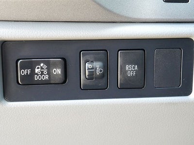 2013 Toyota Tundra Grade CrewMax 4WD