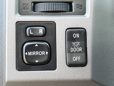 2013 Toyota Tundra Grade CrewMax 4WD