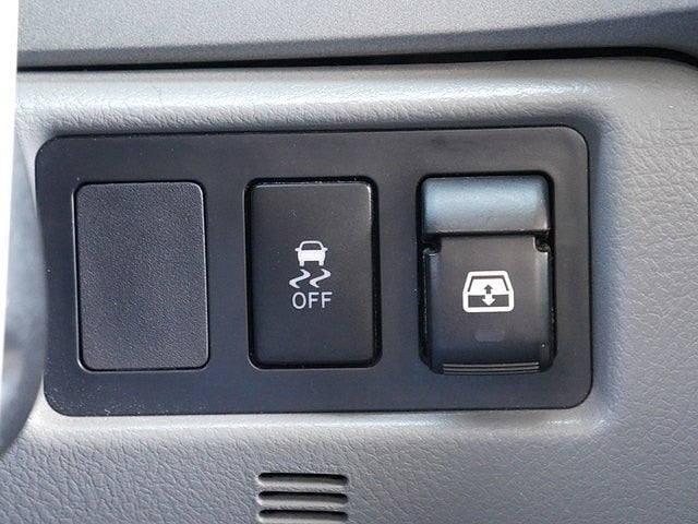 2013 Toyota Tundra Grade CrewMax 4WD