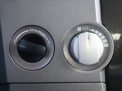 2013 Toyota Tundra Grade CrewMax 4WD