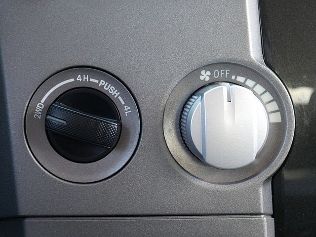 2013 Toyota Tundra Grade CrewMax 4WD