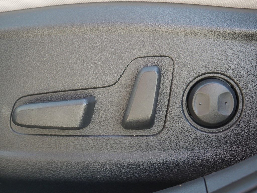 2023 Hyundai Kona Limited AWD