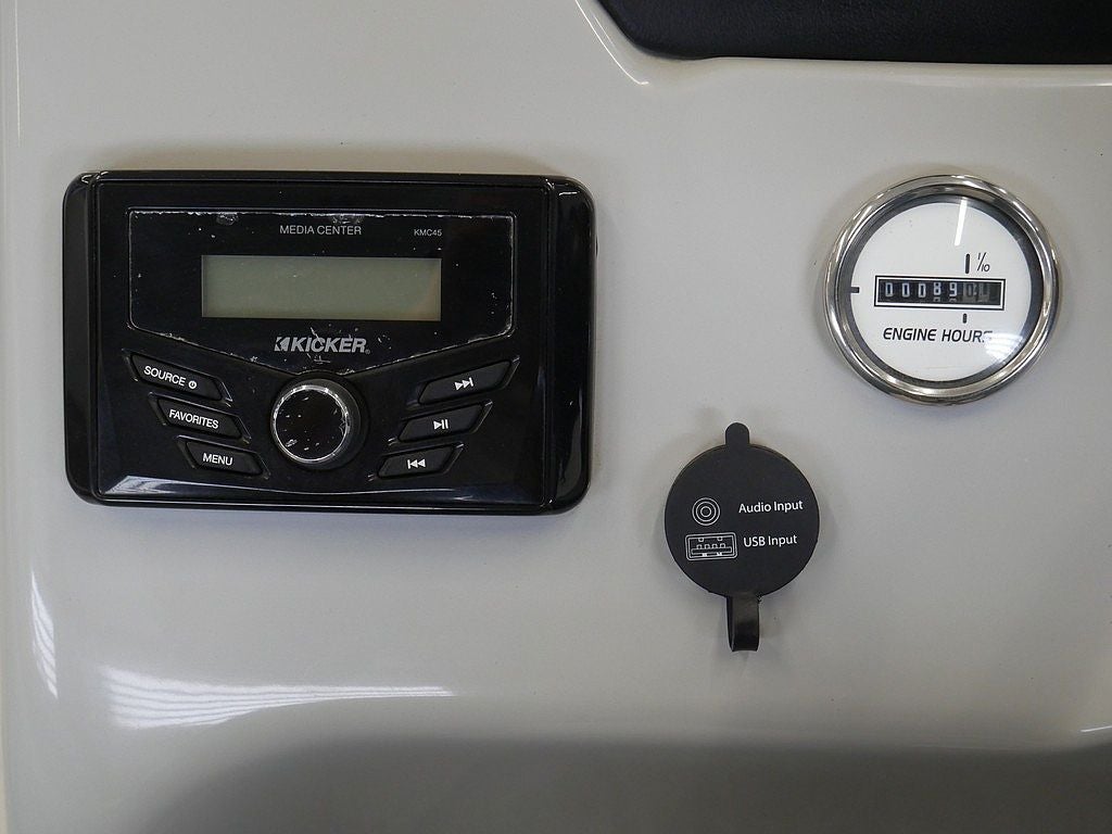 2021 LANDAU ISLAND BREEZE 232 TRITOON