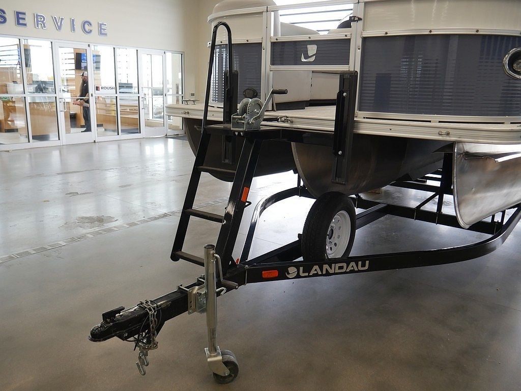 2021 LANDAU ISLAND BREEZE 232 TRITOON