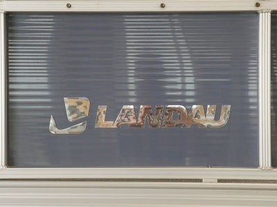 2021 LANDAU ISLAND BREEZE 232 TRITOON