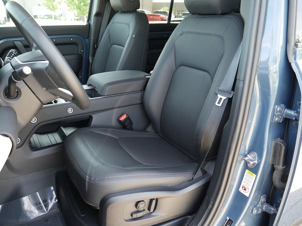 2025 Land Rover Defender 110 S