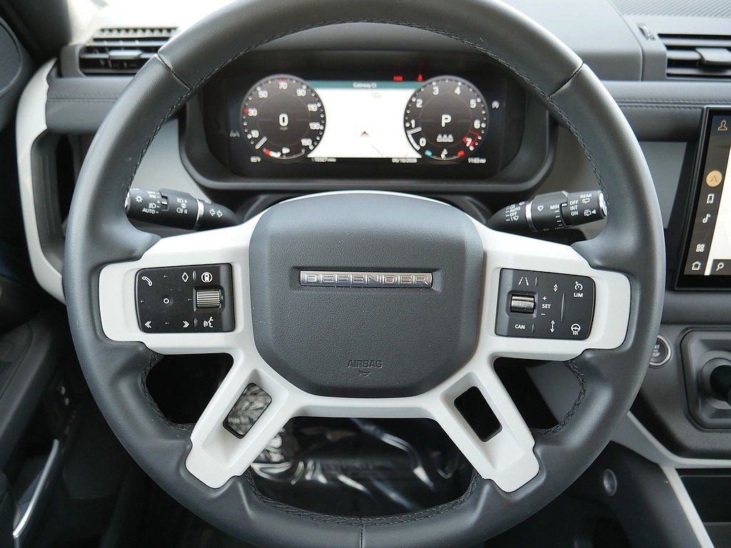 2025 Land Rover Defender 110 S