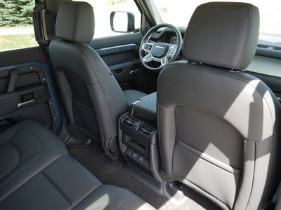 2025 Land Rover Defender 110 S