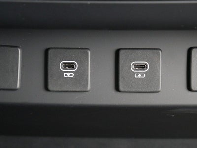 2025 Land Rover Defender 110 S
