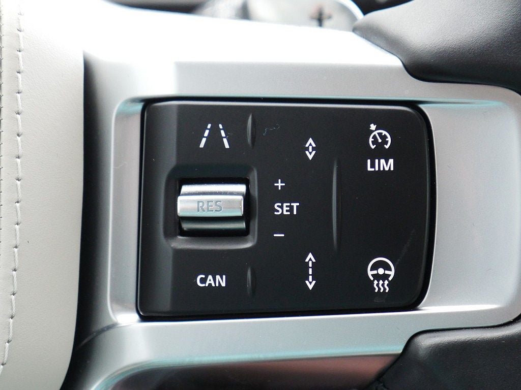2025 Land Rover Discovery Metropolitan Edition