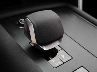 2025 Land Rover Discovery Metropolitan Edition