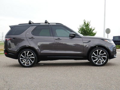 2025 Land Rover Discovery Metropolitan Edition