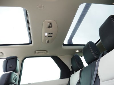 2025 Land Rover Discovery Metropolitan Edition