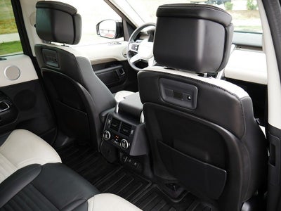 2025 Land Rover Discovery Metropolitan Edition