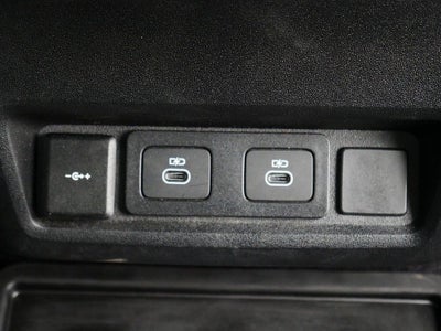 2025 Land Rover Discovery Metropolitan Edition