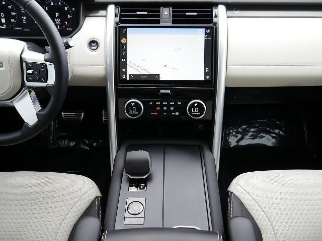 2025 Land Rover Discovery Metropolitan Edition
