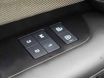 2025 Land Rover Discovery Metropolitan Edition