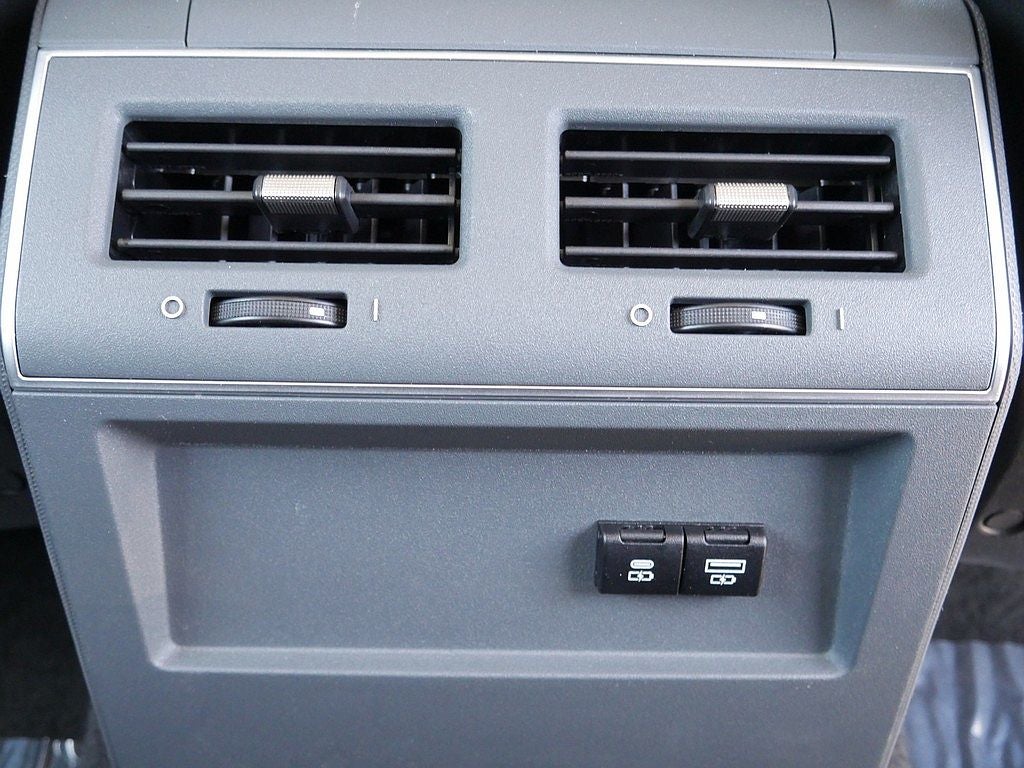 2024 INEOS Grenadier Station Wagon 4x4