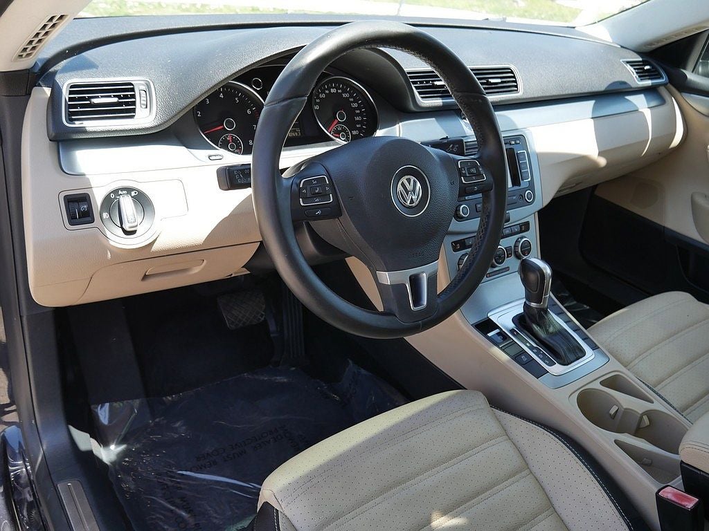 2013 Volkswagen CC 2.0T Lux FWD
